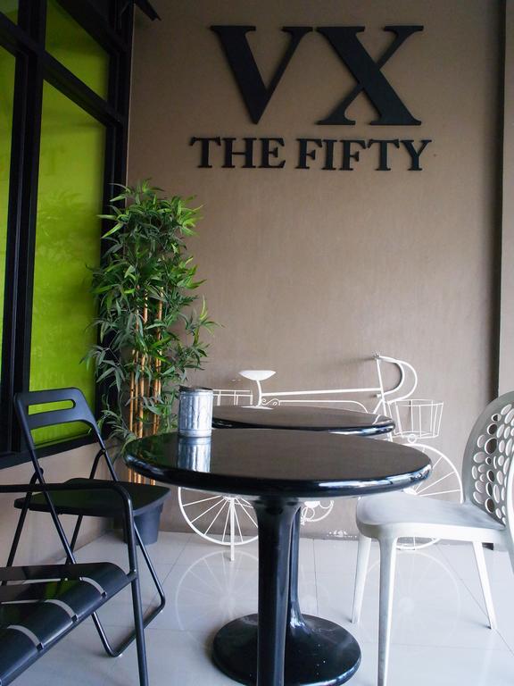 Vx The Fifty Hostel Bangkok Exterior foto